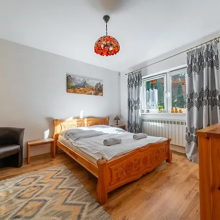 Pod Strzechą 3 Domek alpejski